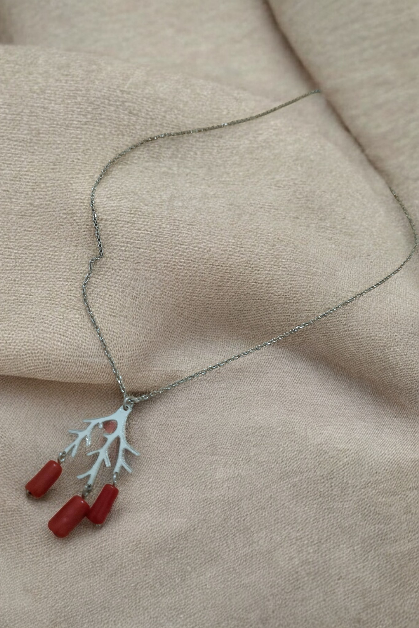 قلادة فضة و مرجان 🪸 C-03. - miniature 2
