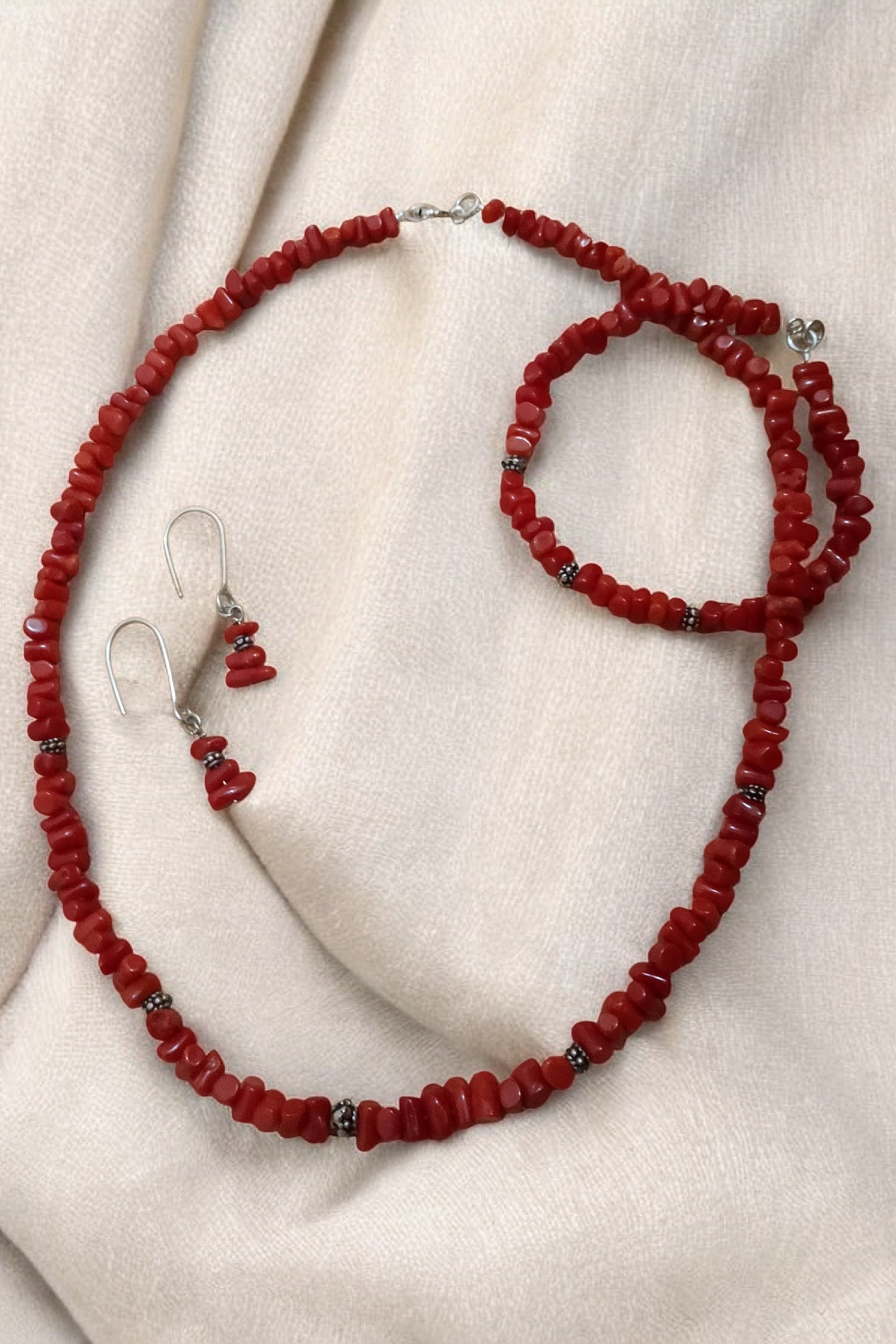 🪸طقم قبائلي من المرجان  والفضة T-03 - miniature 2